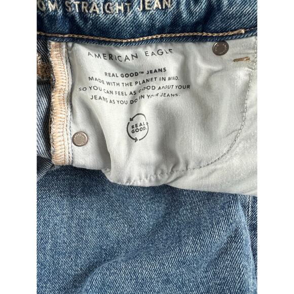 American Eagle (AE) Real Good Mom Stretch Distressed Straight Denim Jeans Sz 4 - Picture 10 of 11